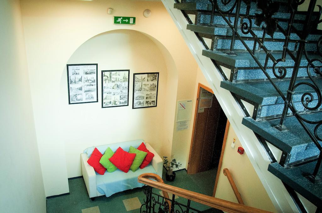 Hill Inn พอซนาน ภายนอก รูปภาพ